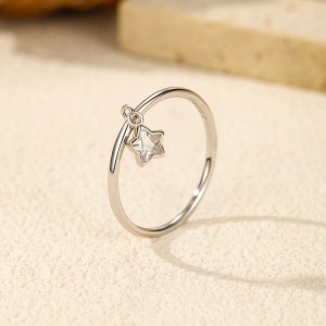 925 Sterling Silver Zirconia Star Ring 70100416