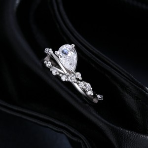 925 Sterling Silver Teardrop Zircon Crossover Ring 70100428 925 Sterling Silver Teardrop Zircon Crossover Ring 70100428