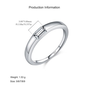 925 Sterling Silver Minimalist Solitaire Zircon Ring 70100443