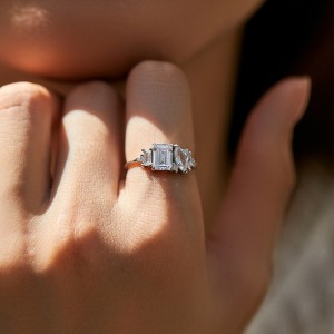 925 Sterling Silver Geometric Zircon Ring 70100446