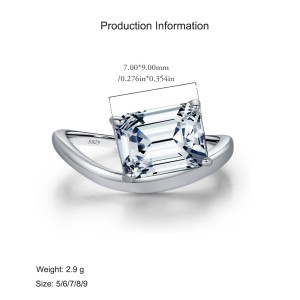 925 Sterling Silver Emerald-Cut Solitaire Zircon Ring 70100448