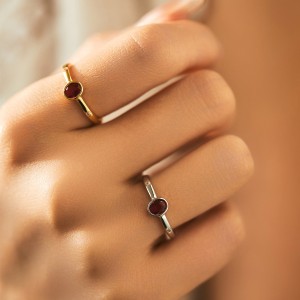 925 Sterling Silver Vintage Ruby-Red Crystal Ring 70100476