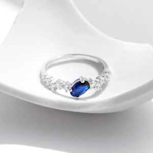 925 Sterling Silver Vintage Sapphire CZ Ring 70100478