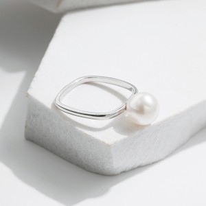 925 Sterling Silver Square Pearl Ring 70100490