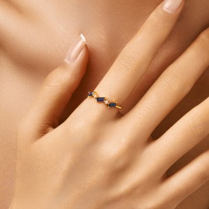 925 Sterling Silver Emerald-Cut Blue Zircon Ring 70100493