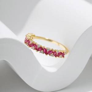 925 Sterling Silver Ruby Red Zirconi Band Ring 70100497