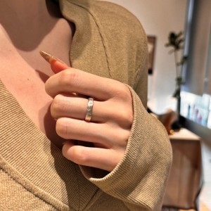 925 Sterling Silver Brushed Finish Pave Star Stacking Ring 70100518 925 Sterling Silver Brushed Finish Pave Star Stacking Ring 70100518