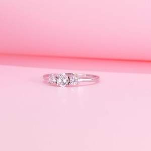 925 Sterling Silver Triple Round Cut Three-Stone CZ Ring 70100531