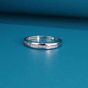 925 Sterling Silver Minimalist Geometric CZ Band Ring 70100532