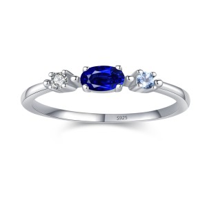 925 Sterling Silver Vintage Three-Stone CZ Stackable Ring 70100560