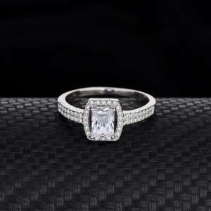 Silver Cubic Zirconia Solitaire Ring 70200009