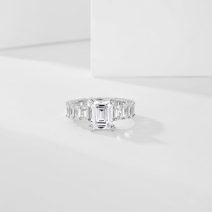 Luxury Rectangle Zirconia Toe Ring 70200073