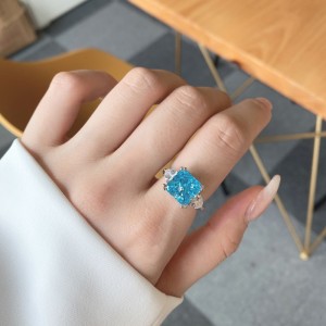 8A Ice Flower Cut Square Zirconia Ring 70200075 8A Ice Flower Cut Square Zirconia Ring 70200075