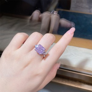 8A Ice Flower Cut Square Zirconia Ring 70200075 8A Ice Flower Cut Square Zirconia Ring 70200075