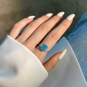 Premium Flower Crush Ice Zirconia Solitaire Ring 70200093 Premium Flower Crush Ice Zirconia Solitaire Ring 70200093