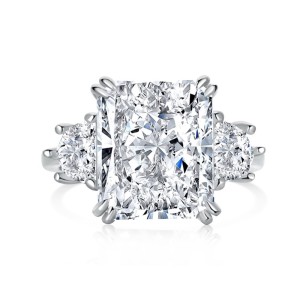 Crushed Ice Lab Sapphire Zirconia Solitaire Ring 70200098