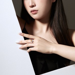 8A Cubic Zirconia Unique Triangle Party Ring 70200114 8A Cubic Zirconia Unique Triangle Party Ring 70200114