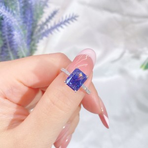 8A Cubic Zirconia Rectangle Solitaire Ring 70200237