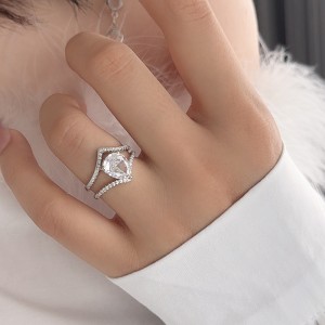 8A Zirconia V Crown Solitaire Stack Ring Set 70200242 8A Zirconia V Crown Solitaire Stack Ring Set 70200242