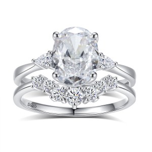 Oval High Carbon Diamond Stack Ring 70200258 Oval High Carbon Diamond Stack Ring 70200258