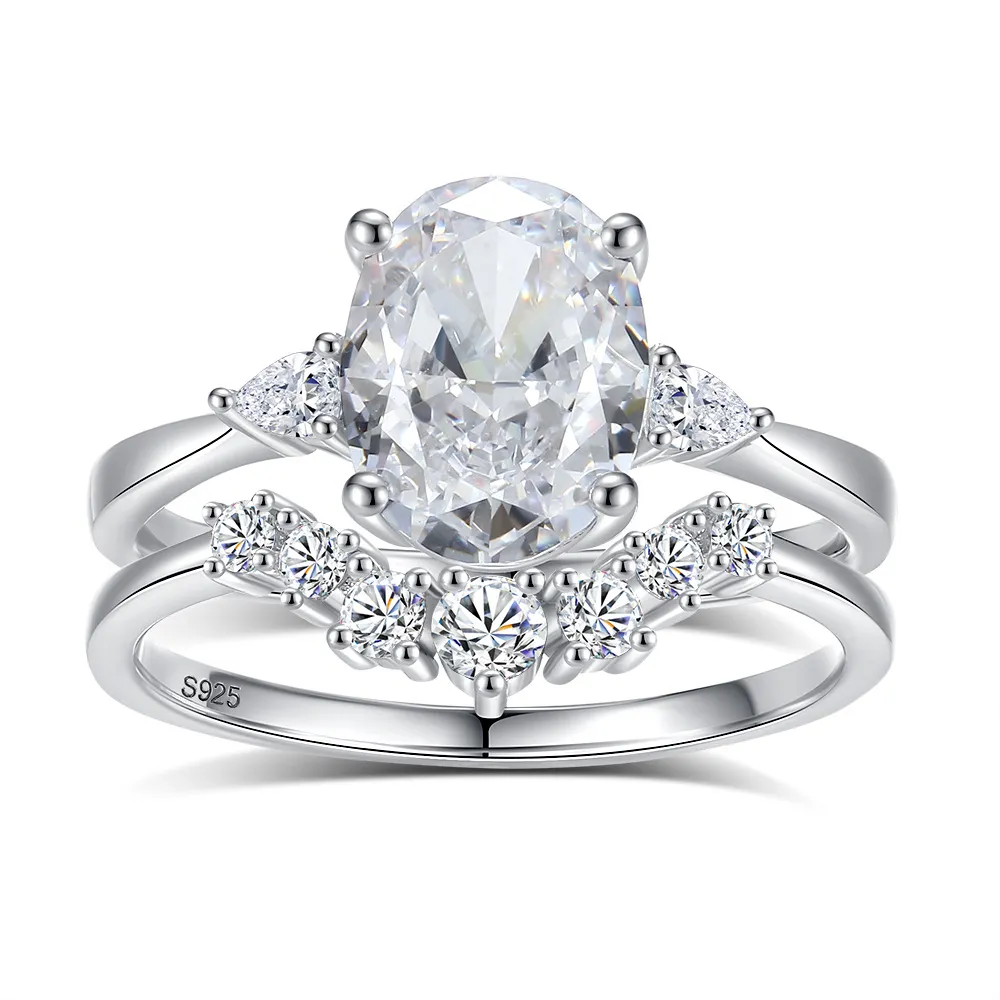 Oval High Carbon Diamond Stack Ring 70200258 Oval High Carbon Diamond Stack Ring 70200258