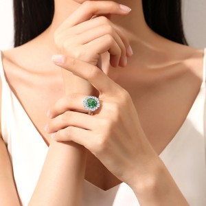 Oval High Carbon Diamond Cluster Ring 70200263 Oval High Carbon Diamond Cluster Ring 70200263