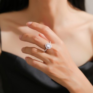 925 Sterling Silver Oval Zircon Moissanite Engagement Ring 70200315