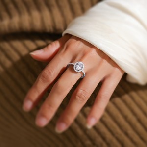 925 Sterling Silver Oval Zircon Moissanite Engagement Ring 70200315