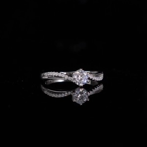 925 Sterling Silver Round-Cut Solitaire Six-Prong CZ Ring 70200334