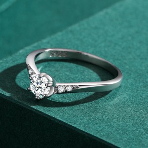 925 Sterling Silver Classic Round-Cut CZ Solitaire Ring 70200337 925 Sterling Silver Classic Round-Cut CZ Solitaire Ring 70200337