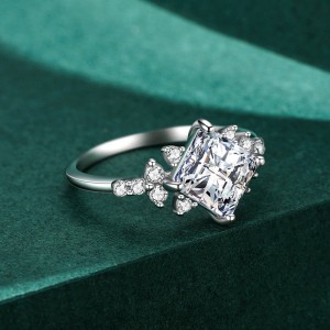 925 Sterling Silver Sparkle Princess-Cut CZ Ring 70200340 925 Sterling Silver Sparkle Princess-Cut CZ Ring 70200340