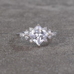 925 Sterling Silver Sparkle Princess-Cut CZ Ring 70200340 925 Sterling Silver Sparkle Princess-Cut CZ Ring 70200340