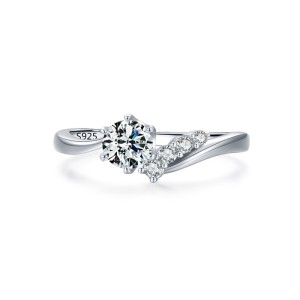 925 Sterling Silver Round-Cut Solitaire CZ Ring 70200341