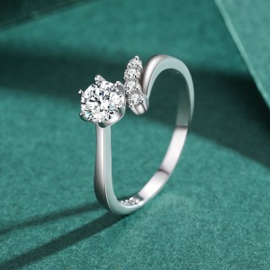 925 Sterling Silver Round-Cut Solitaire CZ Ring 70200341