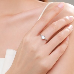 925 Sterling Silver 1 CT CZ Solitaire Ring 70200345