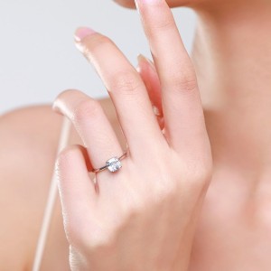 925 Sterling Silver Classic Square CZ Solitaire Ring 70200346