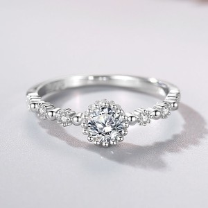 925 Sterling Silver Dainty Minimalist Round CZ Ring 70200352