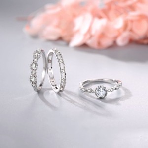 925 Sterling Silver Dainty Minimalist Round CZ Ring 70200352