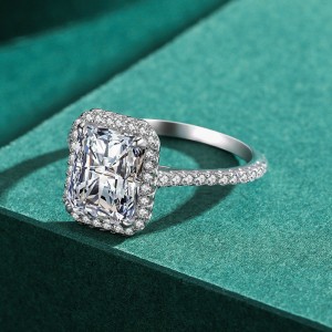 925 Sterling Silver Classic Halo Engagement 3 CT CZ Ring 70200354