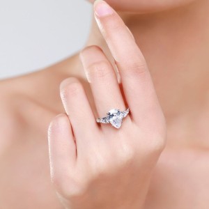 925 Sterling Silver Pear Cut Teardrop Zircon Ring 70200373