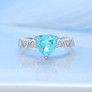 8A High Carbon Zirconia Heart Ring 70300090