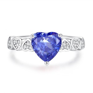 8A High Carbon Zirconia Heart Ring 70300090