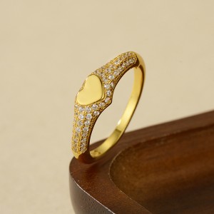 925 Sterling Silver Pave CZ Heart Signet Statement Ring 70300093 925 Sterling Silver Pave CZ Heart Signet Statement Ring 70300093