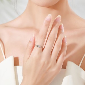 925 Sterling Silver Multicolor Heart Zircon Ring 70300098