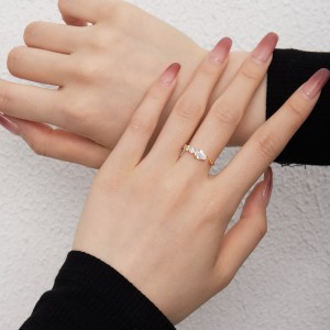 Unique Pear Zirconia Toe Ring 70400184 Unique Pear Zirconia Toe Ring 70400184