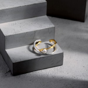 Stylish Twisted Lines Pearl Toe Ring 70400187 Stylish Twisted Lines Pearl Toe Ring 70400187