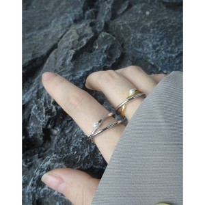 Stylish Twisted Lines Pearl Toe Ring 70400187 Stylish Twisted Lines Pearl Toe Ring 70400187