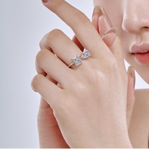 8A Ice Flower Cut Zirconia Toe Ring 70400191 8A Ice Flower Cut Zirconia Toe Ring 70400191