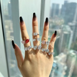 8A Ice Flower Cut Zirconia Toe Ring 70400191 8A Ice Flower Cut Zirconia Toe Ring 70400191