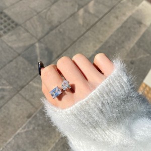 8A Ice Flower Cut Zirconia Toe Ring 70400192 8A Ice Flower Cut Zirconia Toe Ring 70400192